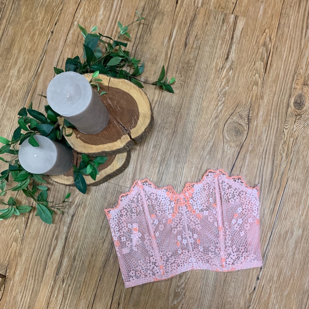 Victoria’s Secret pink/peach lace bustier